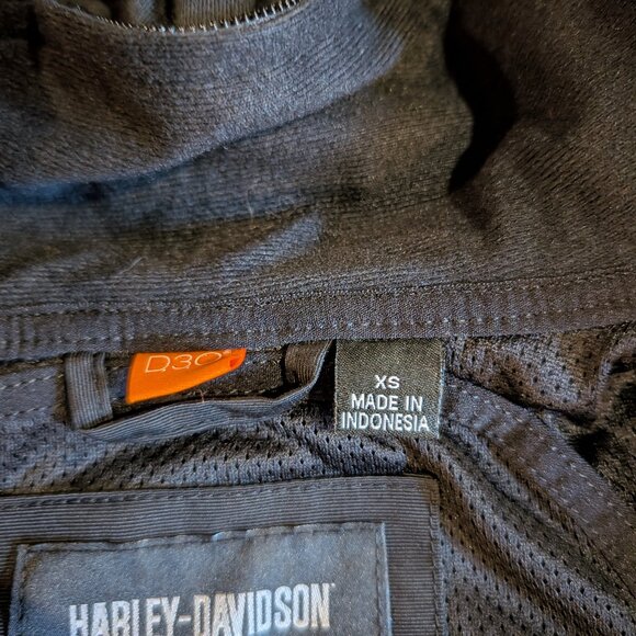 HD Women's Jacket - Picture 14 of 15